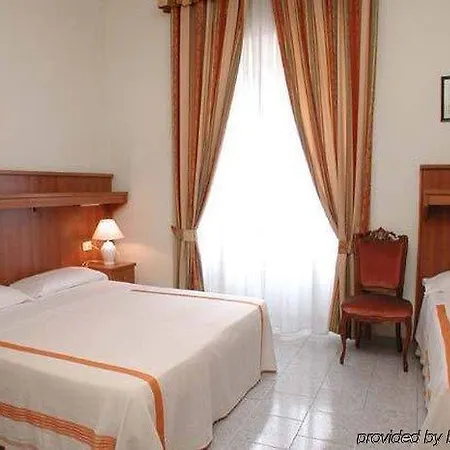 Altavilla Hotel 2*
